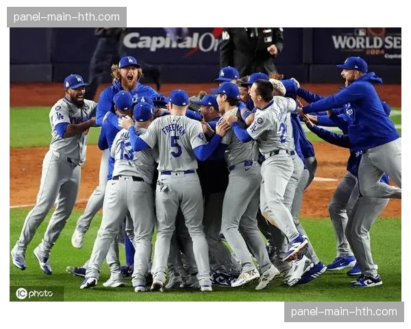 MLB揭幕战:洛杉矶道奇队主场不敌圣路易斯红雀。 MLB揭幕战:洛杉矶道奇队主场不敌圣路易斯红雀。