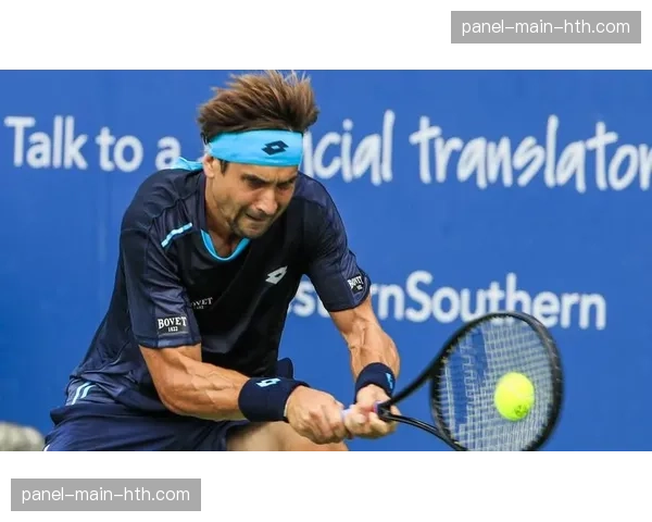 特写：41岁西班牙老将费雷尔亮相元老赛，风采不减当年