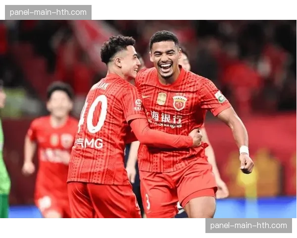 上海海港4-0武汉三镇终结三轮不胜，蒋光太伤愈复出